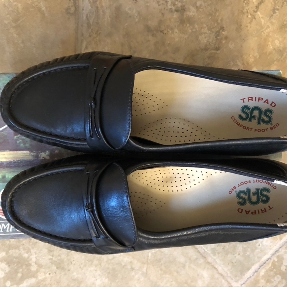 NEW SAS Tripad Loafers Women's Size 8M